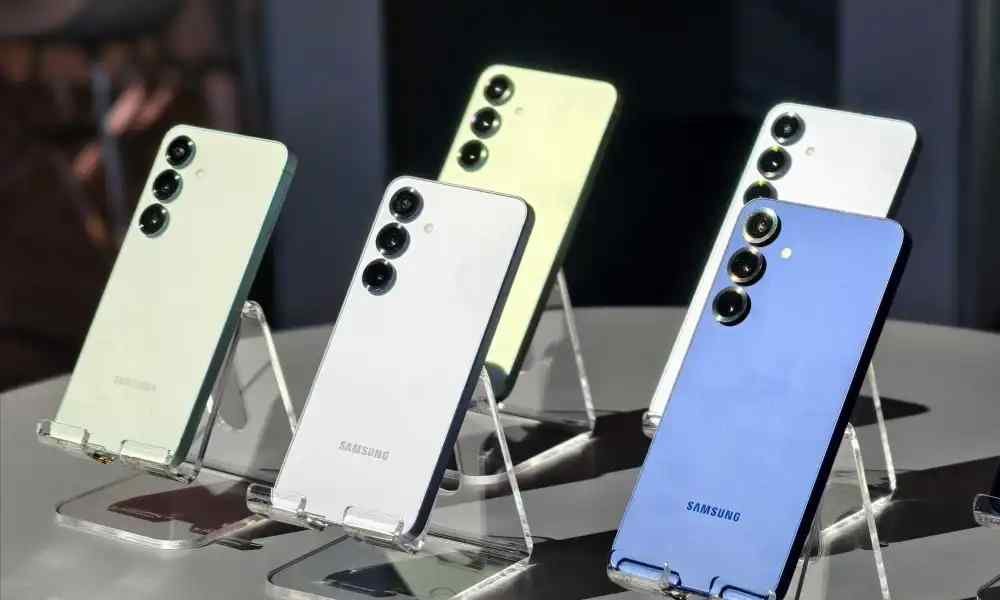 SAMSUNG Galaxy S25 Plus Mobile Phone Price in UAE